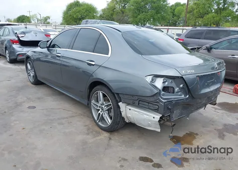 2019 Mercedes-Benz E 300 4Matic из США, поврежденный, VIN WDDZF4KB4KA489825